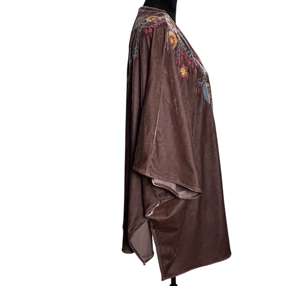Umgee Embroidered Velvet Kimono Cover Up S/M Boho Floral Velvet Duster - Picture 4 of 8